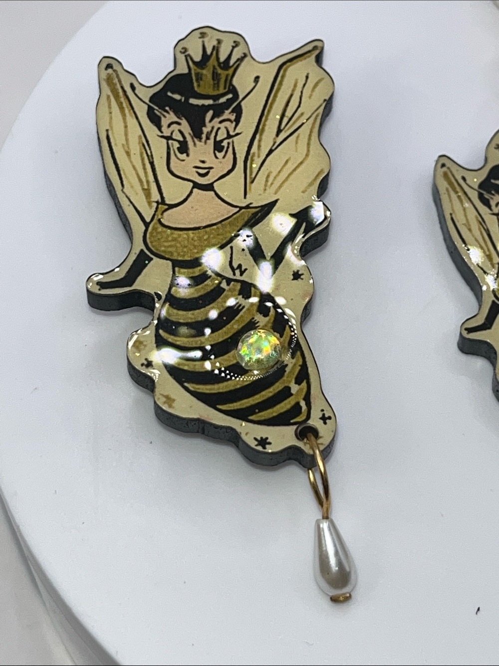 Rare Designs From The Deep Gold Queen Bee Fairy Dangle Earrings & Brooch - Picture 6 of 7